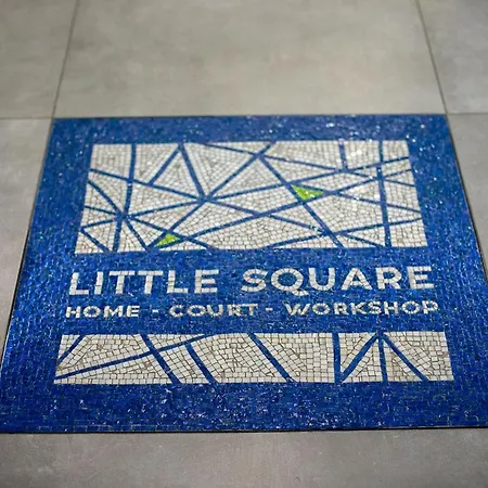 Little Square Arona-2
